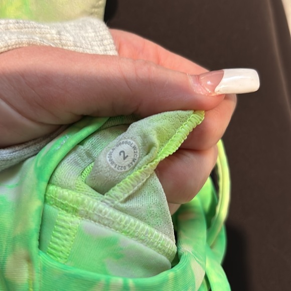 Lululemon Energy Bra High Neck Long Line Shibori *Medium Support B-C - Picture 2 of 4